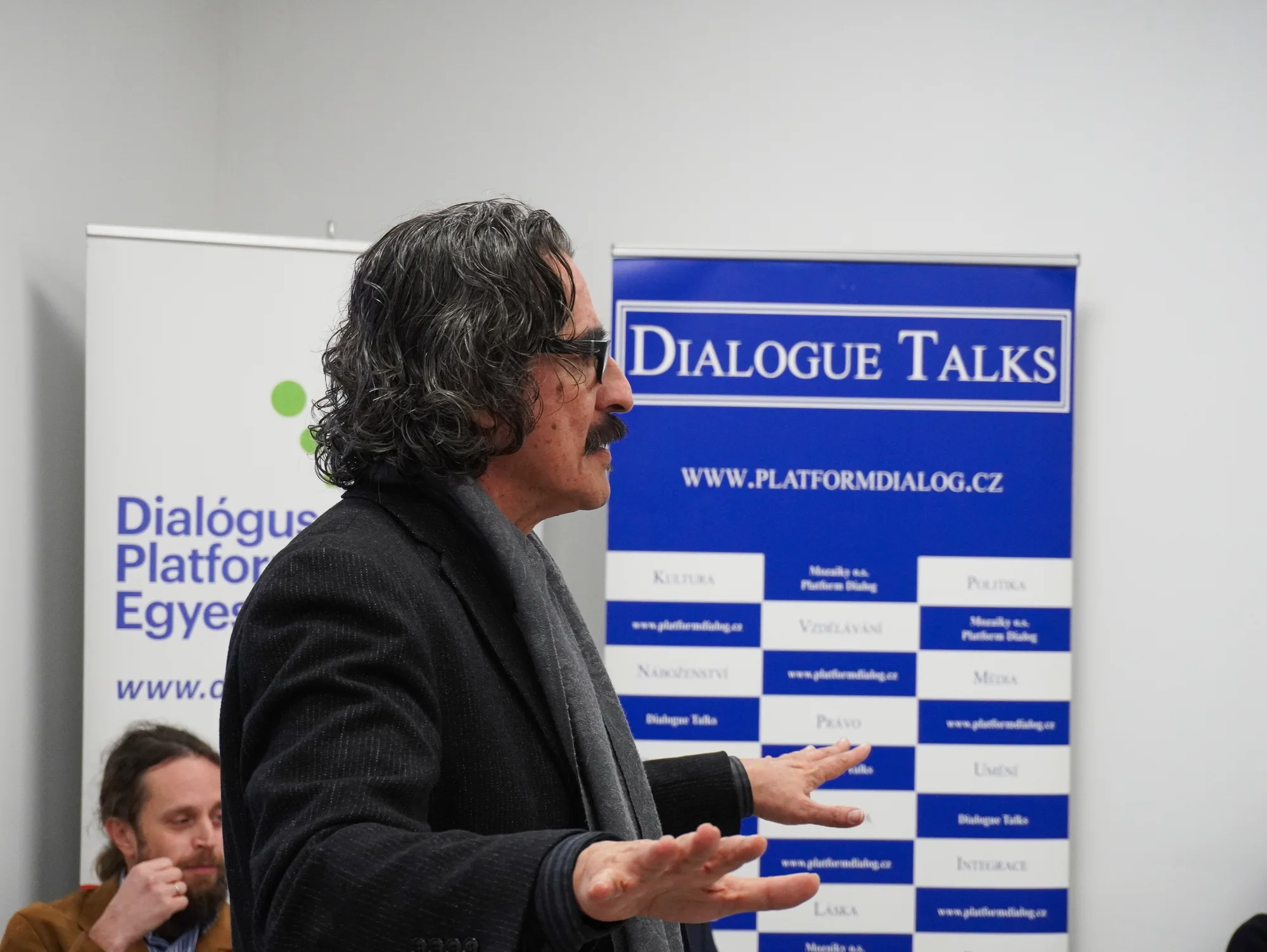 Dialogue Talks panelbeszélgetés